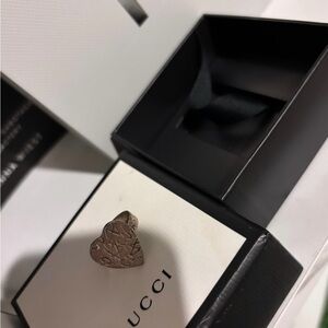 SOLD ! Gucci Heart Ring